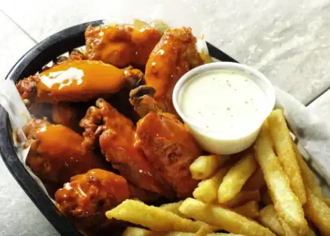 1 lb Wing & Fries image